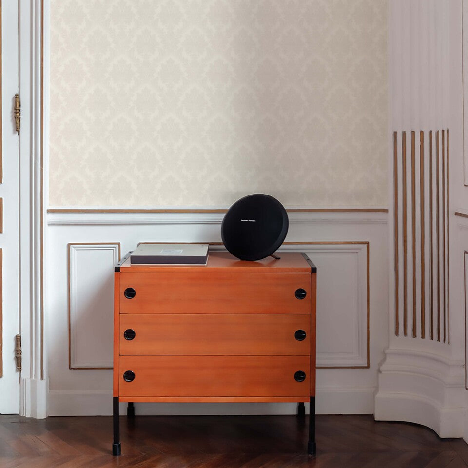 Medallion All-over Print Wallpaper in beige color - pattern number ARA65402 - by Grandeco in the Arcadia collection